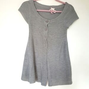 Derek Heart Gray Short Sleeve Four Button Women's Sweater Size L
